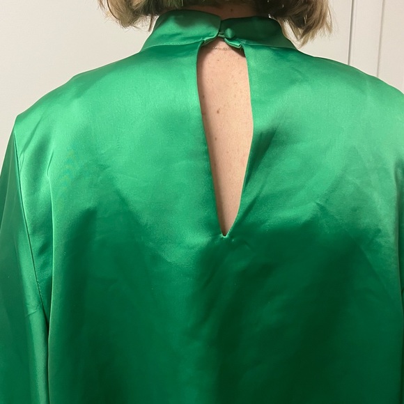 The Frankie Shop NYC green silk blouse - Picture 5 of 6